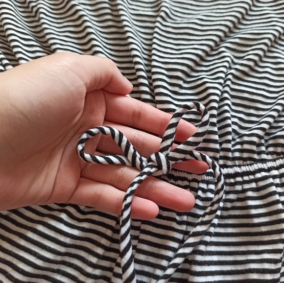 Striped Guess Romper - Picture 4 of 5